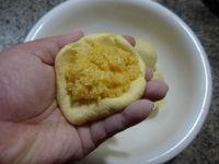 鸡蛋椰蓉馅玉米粉煎饼的做法步骤7