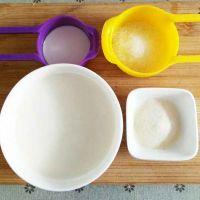 西柚酸奶布丁的做法步骤1