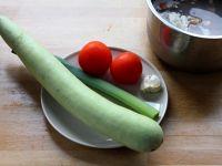 西红柿瓠子热汤面的做法步骤5