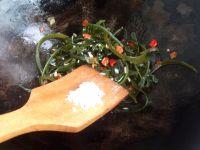 剁椒酱海带拌面的做法步骤6